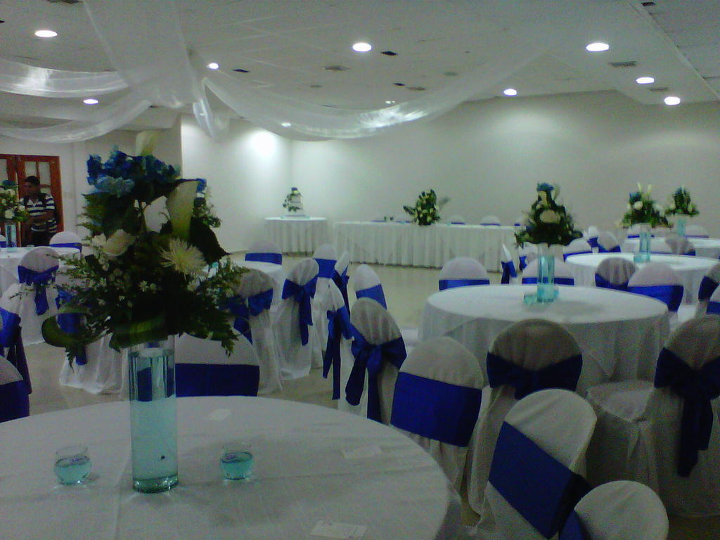 בארנקווילה Charthon Inn מראה חיצוני תמונה